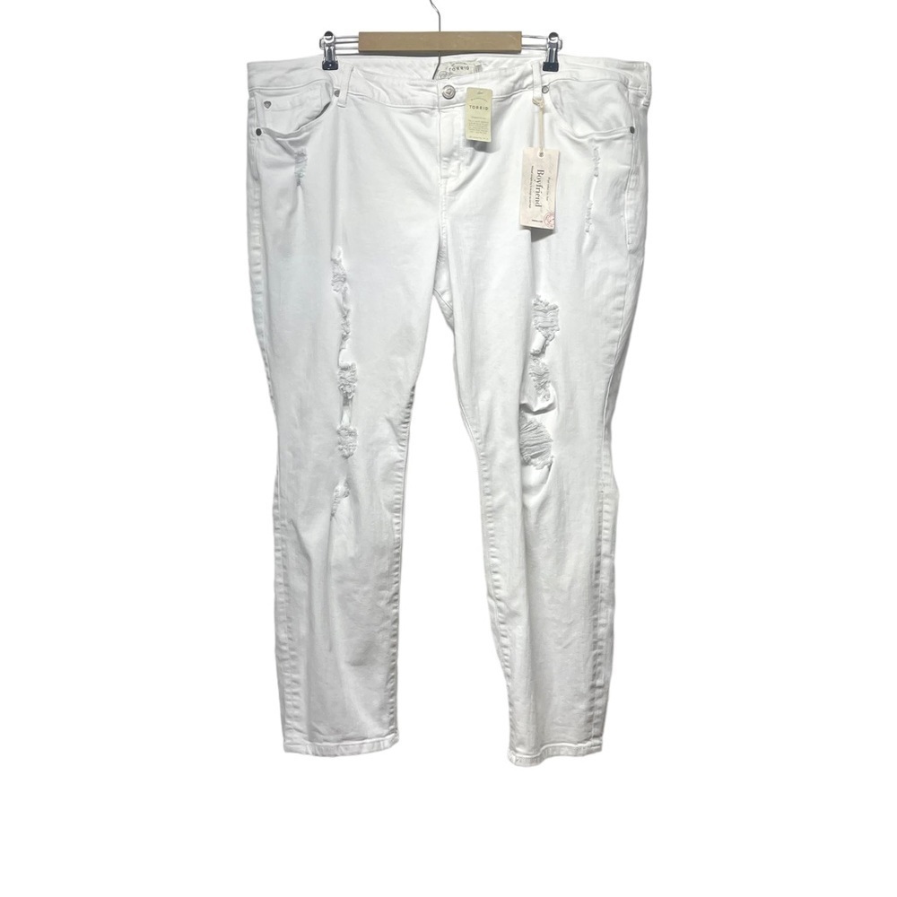 NEW Torrid White Distressed Boyfriend Jeans Size 26 Short
